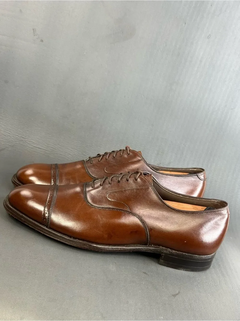 Johnston & Murphy Vintage Aristocraft brown leather Oxford men’s size 9D